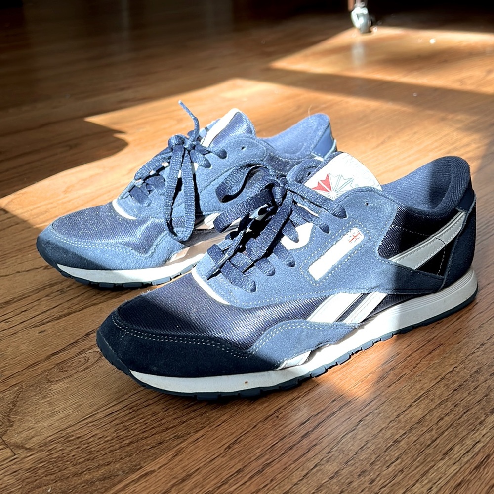 Women’s Reebok Classic Navy Blue sneakers